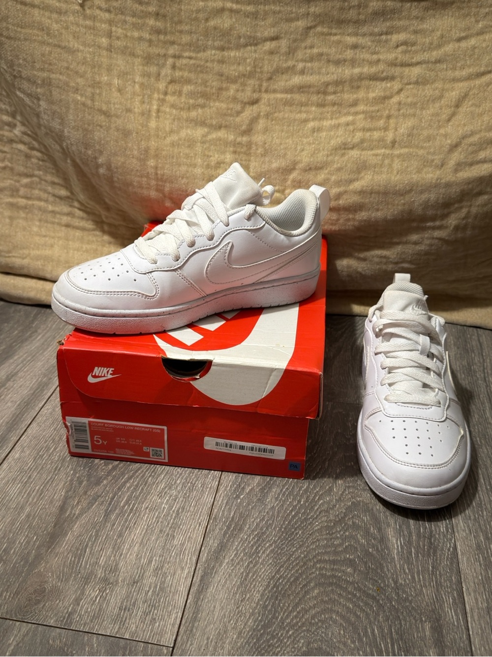 Nike Kids White Low-Top Sneakers with Classic Swoosh
